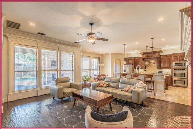 8108 Oak Knoll Drive, North Richland Hills, TX 76182