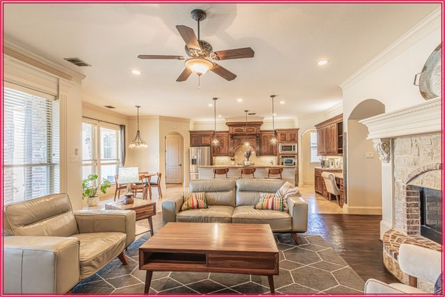 8108 Oak Knoll Drive, North Richland Hills, TX 76182