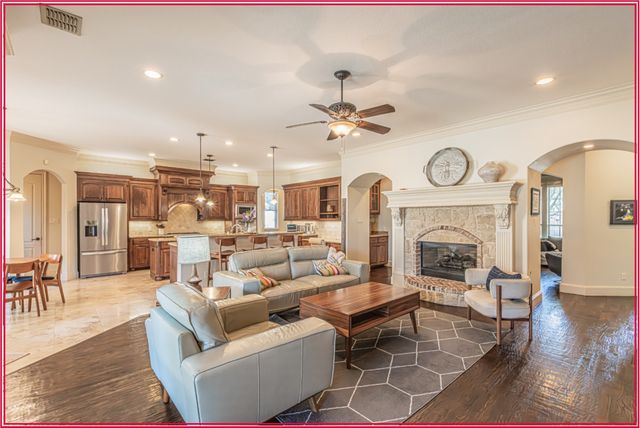 8108 Oak Knoll Drive, North Richland Hills, TX 76182
