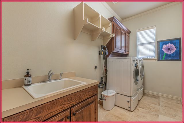 8108 Oak Knoll Drive, North Richland Hills, TX 76182