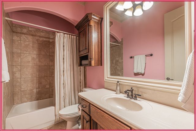 8108 Oak Knoll Drive, North Richland Hills, TX 76182