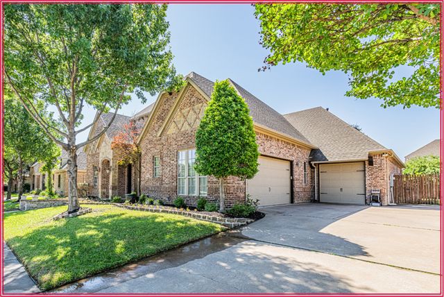 8108 Oak Knoll Drive, North Richland Hills, TX 76182