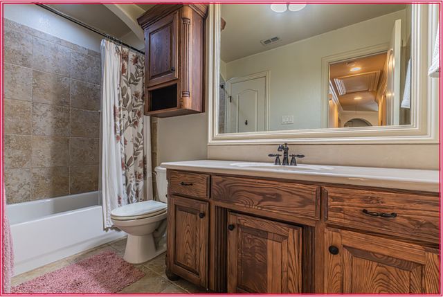 8108 Oak Knoll Drive, North Richland Hills, TX 76182