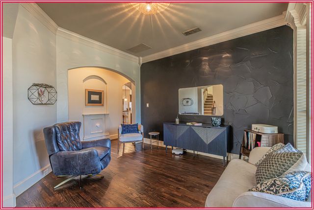 8108 Oak Knoll Drive, North Richland Hills, TX 76182