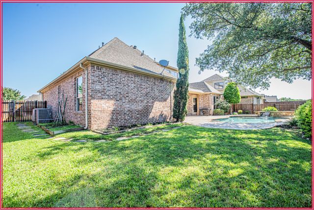 8108 Oak Knoll Drive, North Richland Hills, TX 76182