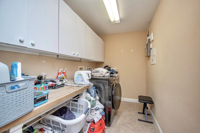 10833 Lake Wynds Court, Boynton Beach, FL 33437