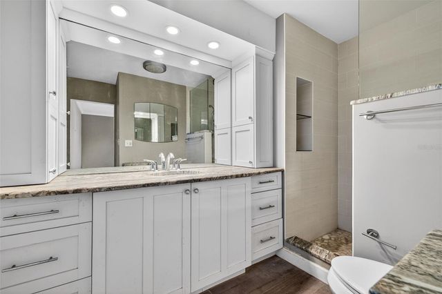 1276 37TH AVENUE NE, St Petersburg, FL 33704