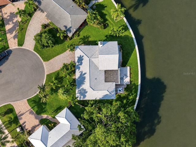 1276 37TH AVENUE NE, St Petersburg, FL 33704