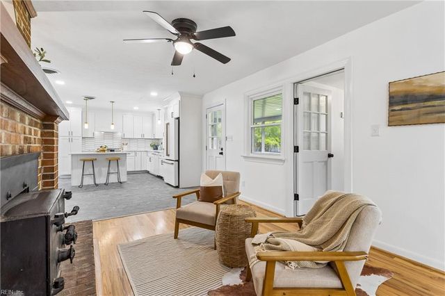 4744 Sunray AVE, Chesapeake, VA 23321