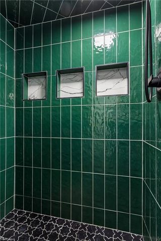 4744 Sunray AVE, Chesapeake, VA 23321