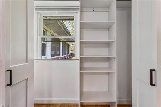 4744 Sunray AVE, Chesapeake, VA 23321