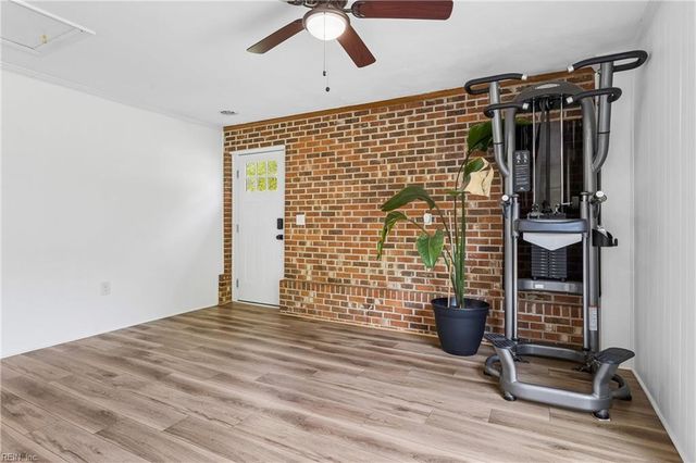 4744 Sunray AVE, Chesapeake, VA 23321