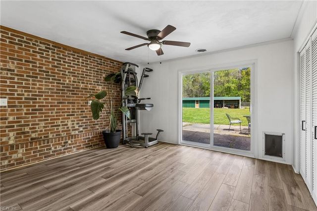 4744 Sunray AVE, Chesapeake, VA 23321