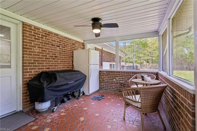 4744 Sunray AVE, Chesapeake, VA 23321