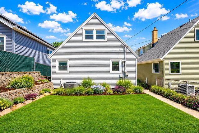3671 E Whittaker AVENUE, Cudahy, WI 53110