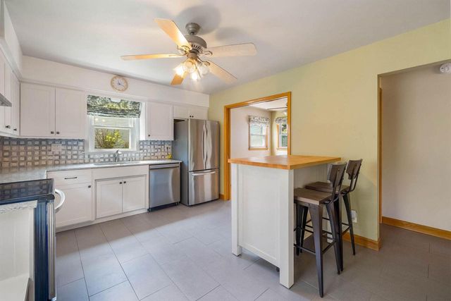 3671 E Whittaker AVENUE, Cudahy, WI 53110