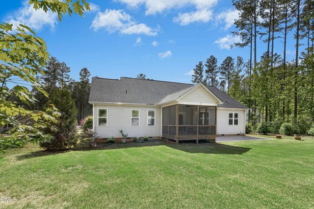 83 Highclere Lane, Selma, NC 27576