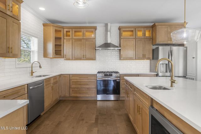 378 Howard Avenue, Biloxi, MS 39530