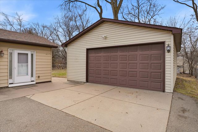 3417 Regent Avenue N, Crystal, MN 55422