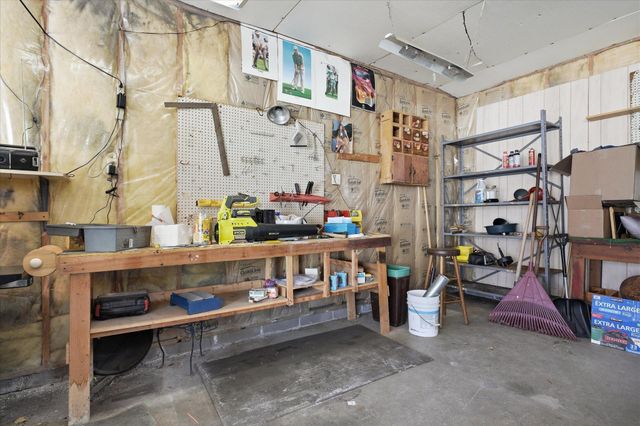 3417 Regent Avenue N, Crystal, MN 55422