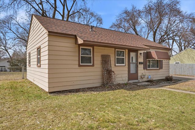 3417 Regent Avenue N, Crystal, MN 55422