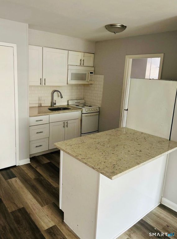 80 Taft Avenue APT 5, Bridgeport, CT 06606