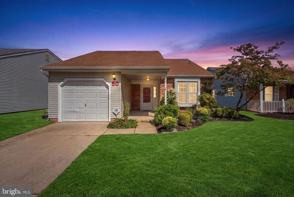50 EDDYSTONE WAY, Mt Laurel, NJ 08054