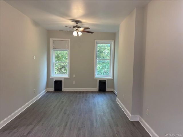 19314 S Jamaica Avenue 3rd floor, Hollis, NY 11423