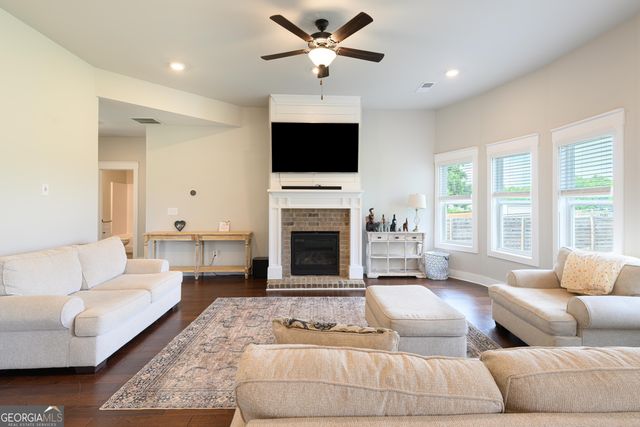 232 Township Drive, Senoia, GA 30276