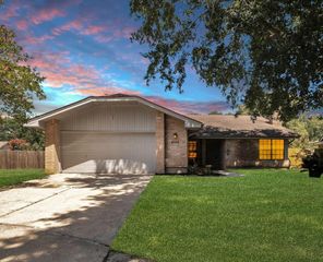 9110 Longcroft Drive, Spring, TX 77379