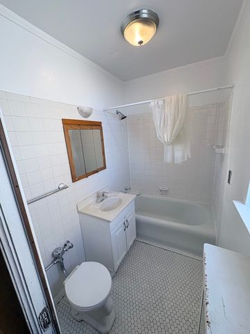 3205 Clarence Avenue D3, Berwyn, IL 60402