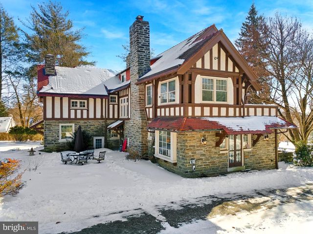 1221 CHURCH RD, Wyncote, PA 19095