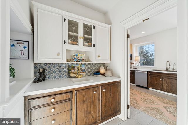 1221 CHURCH RD, Wyncote, PA 19095