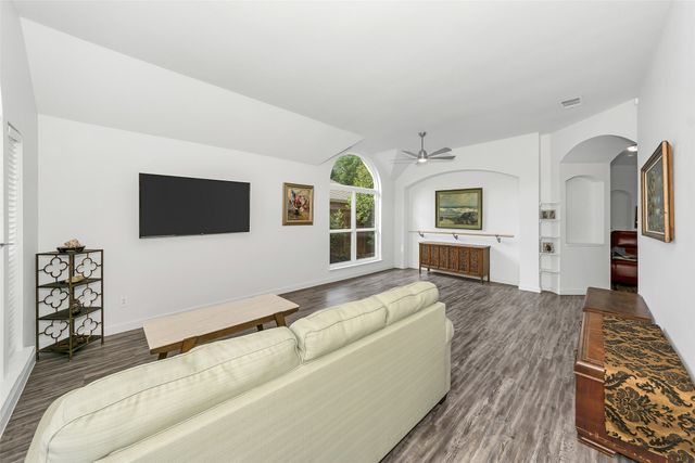 10110 Andre Drive, Irving, TX 75063