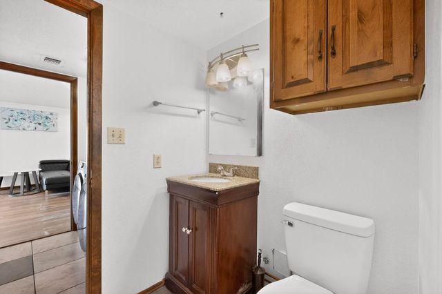 7301 Christy Avenue NE, Albuquerque, NM 87109