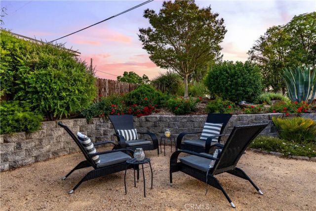 609 Shannon Hill Drive, Paso Robles, CA 93446