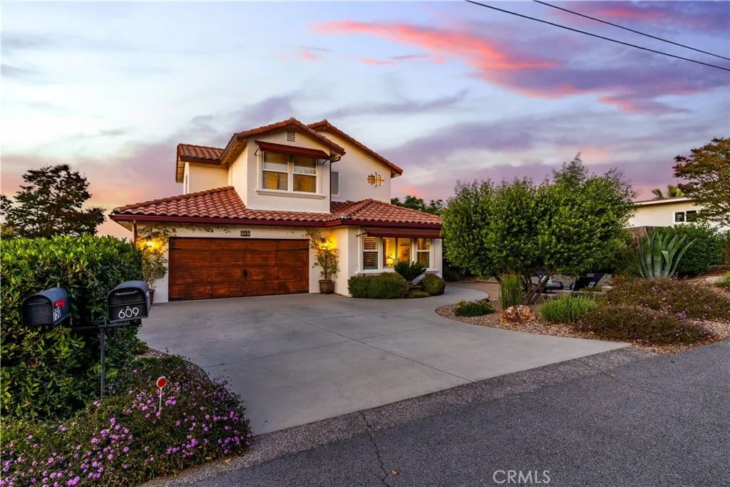 609 Shannon Hill Drive, Paso Robles, CA 93446