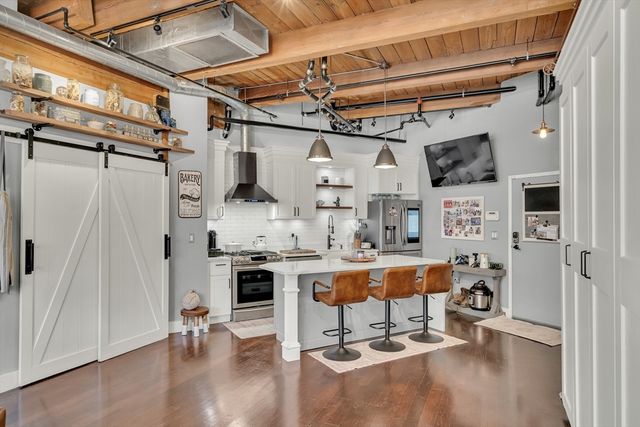 43 Charlton B-108, Everett, MA 02149