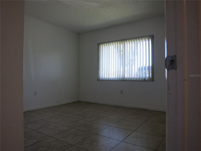 8304 N GOMEZ AVENUE N, Tampa, FL 33614