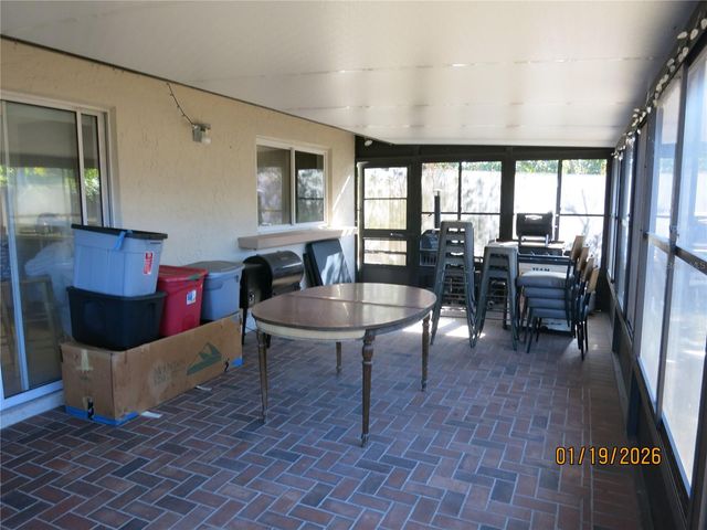 8304 N GOMEZ AVENUE N, Tampa, FL 33614