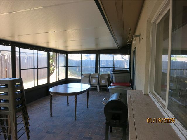 8304 N GOMEZ AVENUE N, Tampa, FL 33614