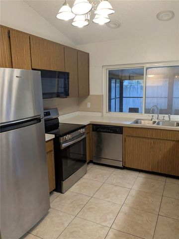 8304 N GOMEZ AVENUE N, Tampa, FL 33614