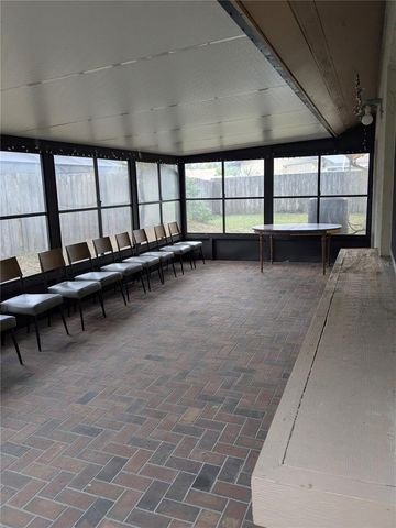 8304 N GOMEZ AVENUE N, Tampa, FL 33614