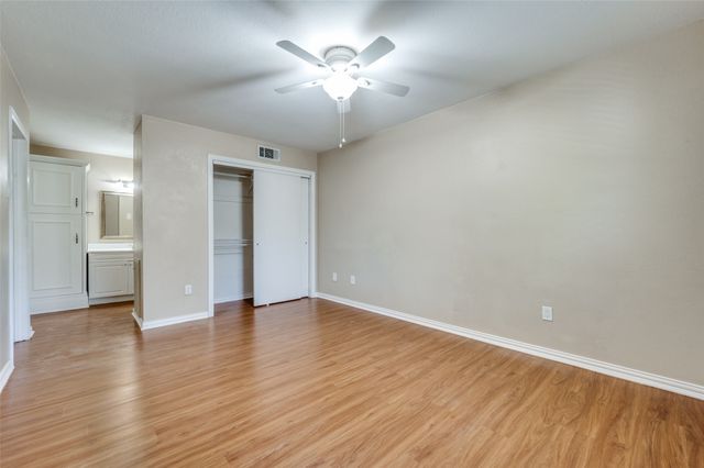 2240 Tarpley Road 32, Carrollton, TX 75006