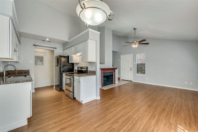 2240 Tarpley Road 32, Carrollton, TX 75006