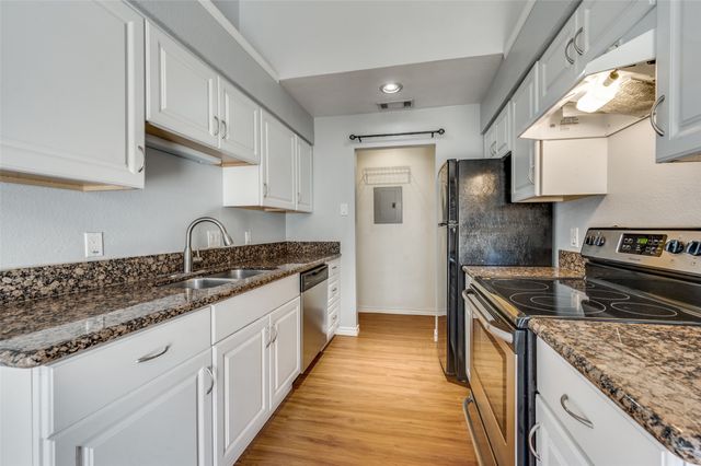 2240 Tarpley Road 32, Carrollton, TX 75006