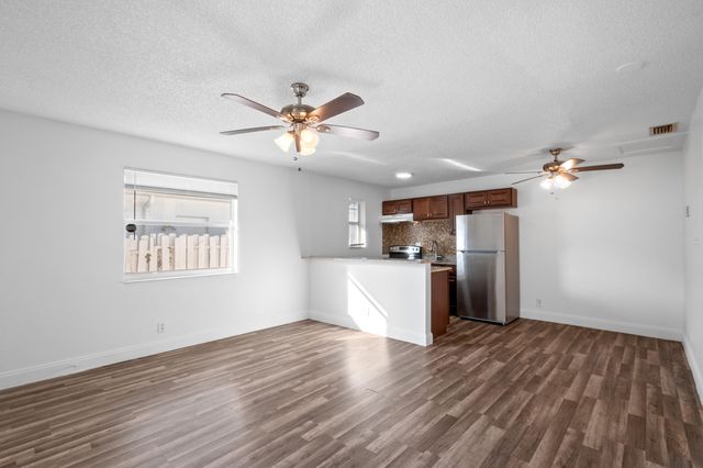 818 NE 14th Place 2, Fort Lauderdale, FL 33304