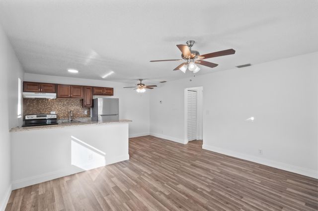818 NE 14th Place 2, Fort Lauderdale, FL 33304