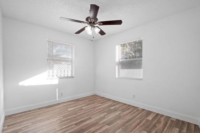 818 NE 14th Place 2, Fort Lauderdale, FL 33304