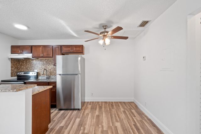 818 NE 14th Place 2, Fort Lauderdale, FL 33304